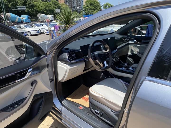 Фото 9 - BYD Qin Plus