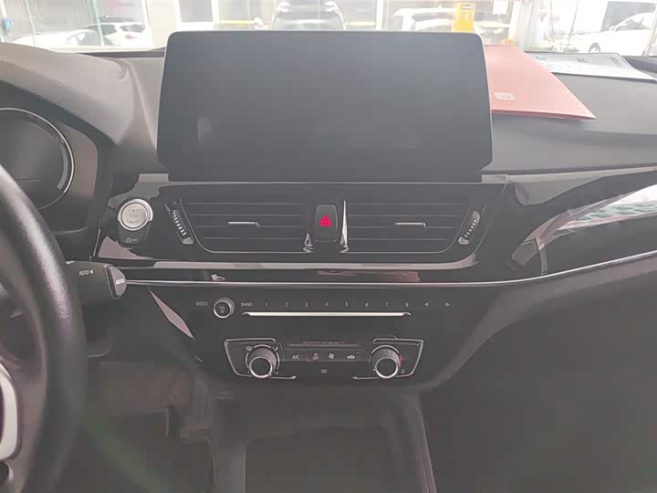 Фото 14 - BMW 1 Series