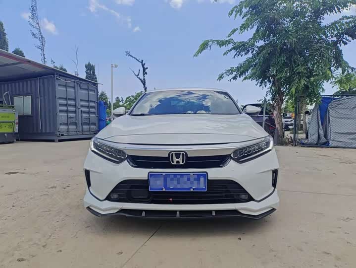 Фото 2 - Honda Inspire