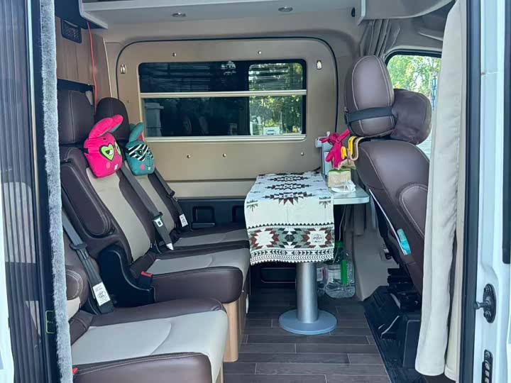 Фото 11 - Maxus V90 RV