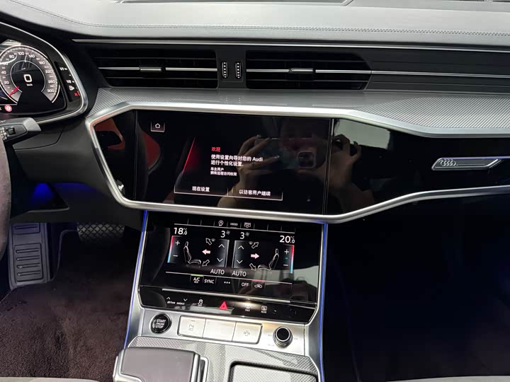 Фото 12 - Audi A6L