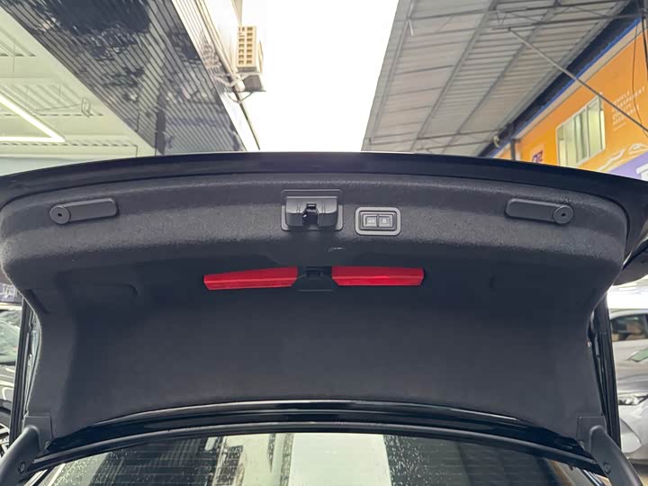 Фото 20 - Audi A6L