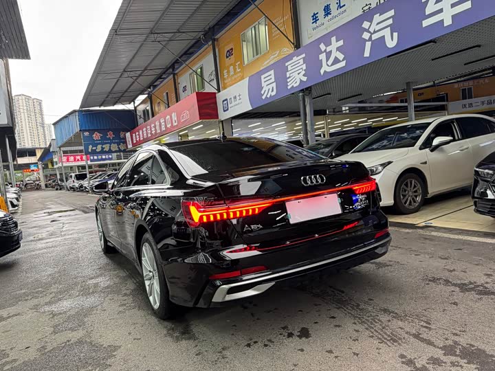 Фото 24 - Audi A6L