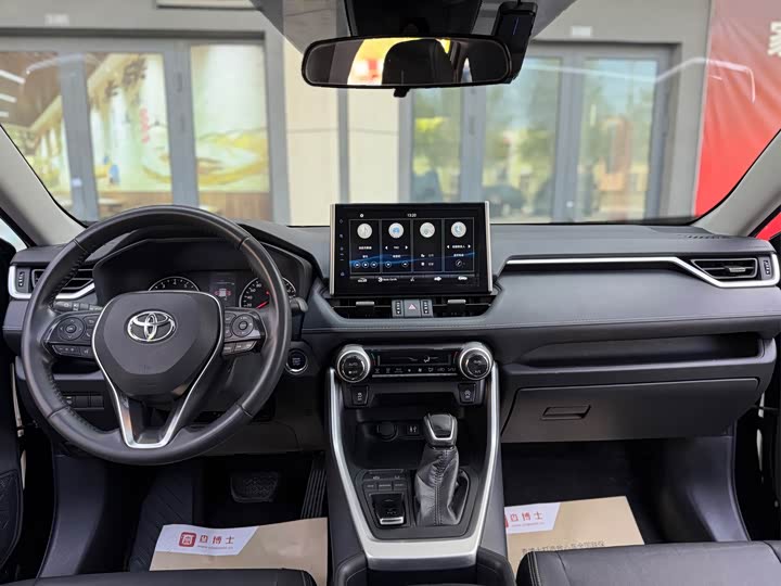 Фото 7 - Toyota Wildlander