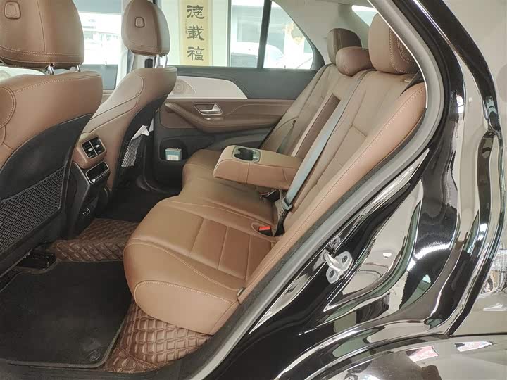 Фото 21 - Mercedes-Benz GLE-Class