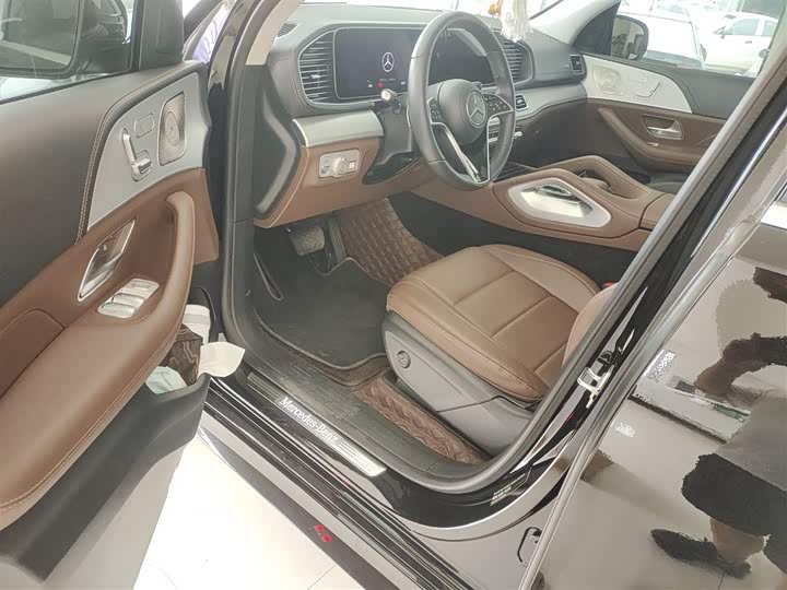 Фото 22 - Mercedes-Benz GLE-Class