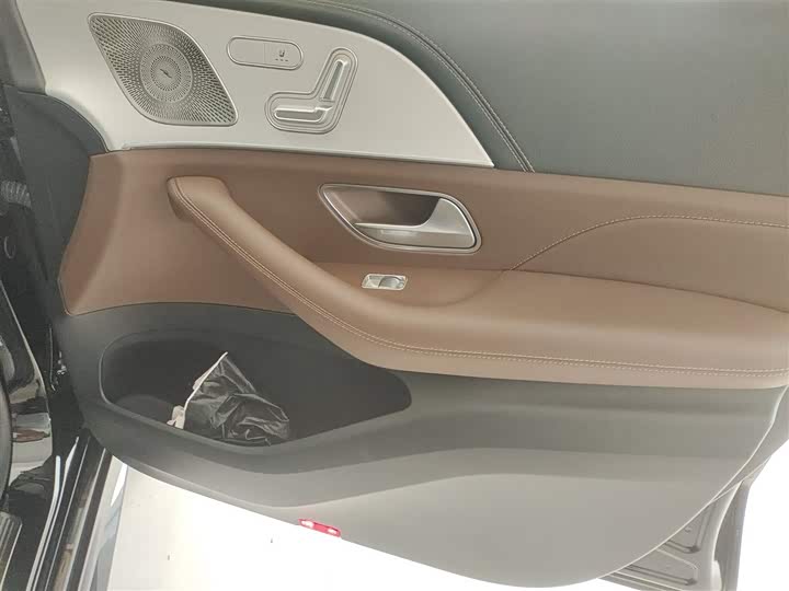 Фото 9 - Mercedes-Benz GLE-Class