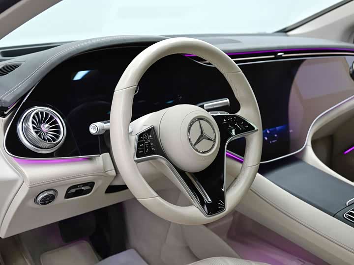 Фото 10 - Mercedes-Benz EQS