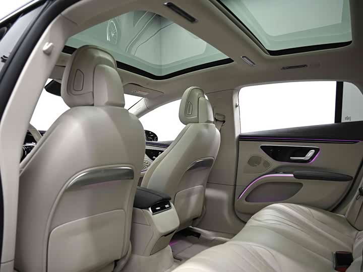 Фото 13 - Mercedes-Benz EQS