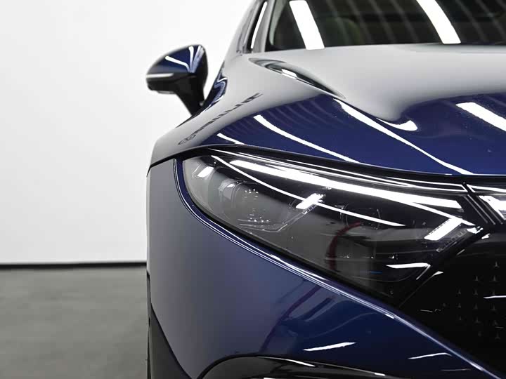 Фото 19 - Mercedes-Benz EQS