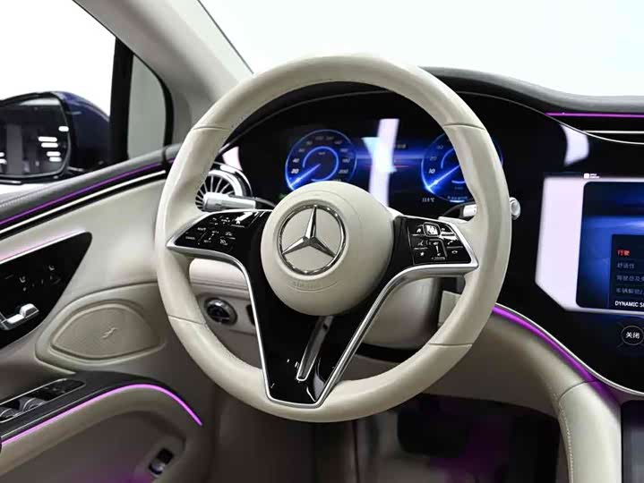 Фото 6 - Mercedes-Benz EQS