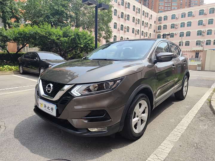 Фото 1 - Nissan Qashqai