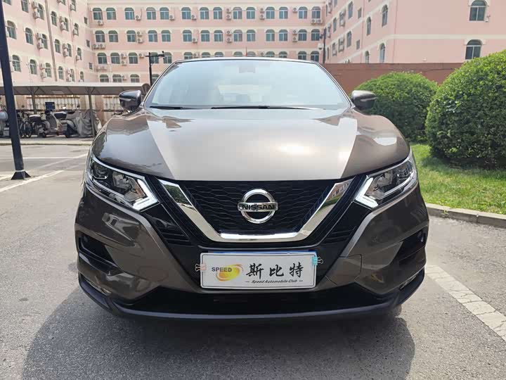 Фото 5 - Nissan Qashqai