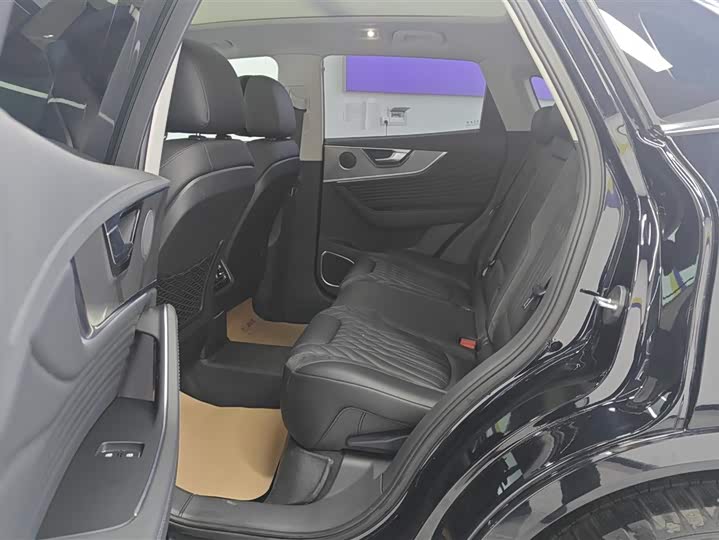 Фото 11 - Hongqi HS5