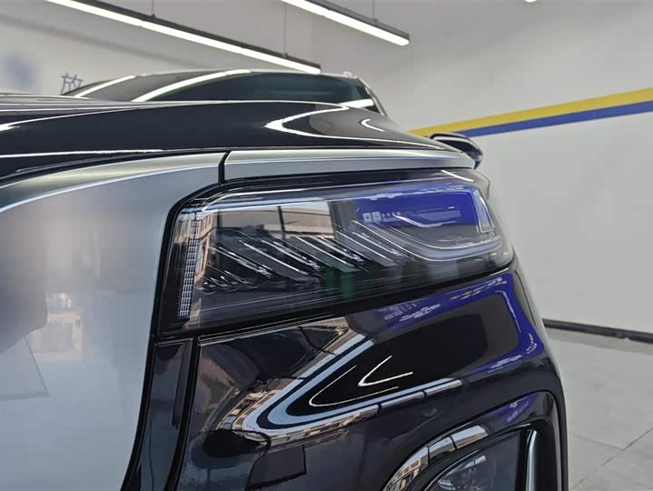 Фото 5 - Hongqi HS5