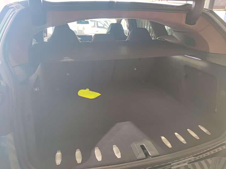 Фото 11 - BMW XM