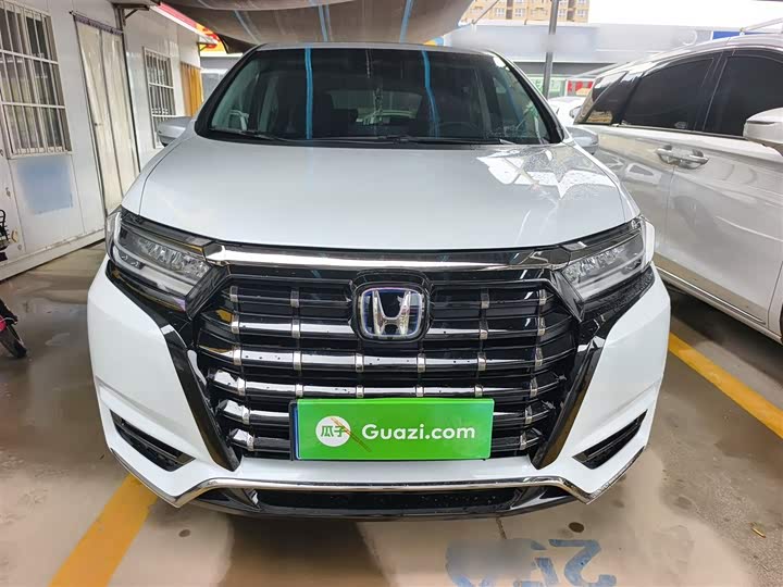 Фото 4 - Honda Elysion