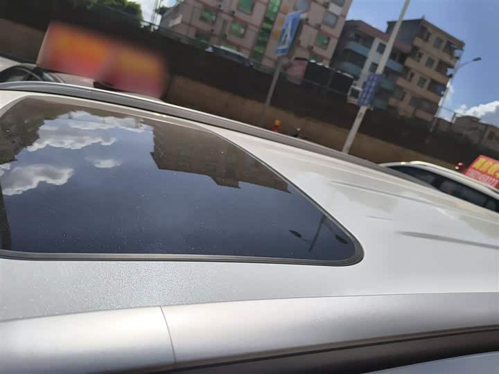 Фото 31 - Changan CS75