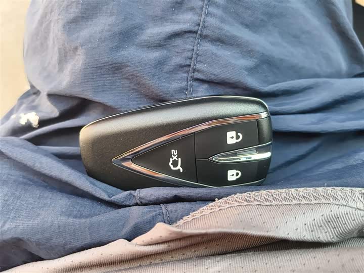 Фото 9 - Changan CS75