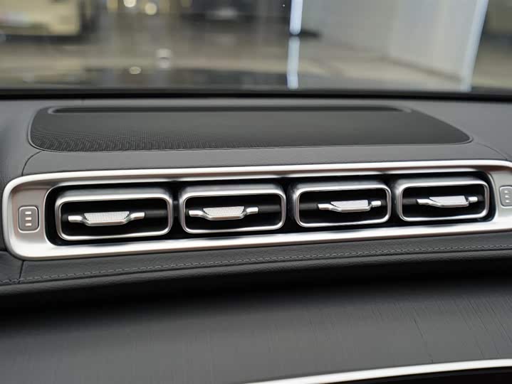 Фото 8 - Mercedes-Benz S-Class