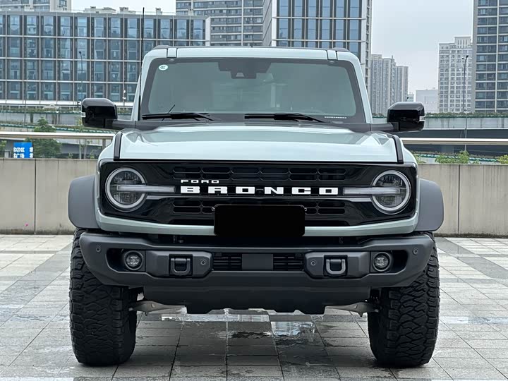 Фото 2 - Ford Bronco