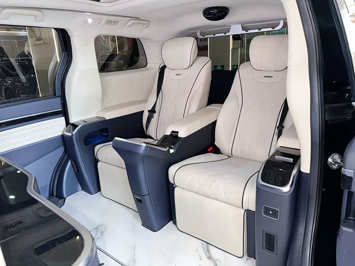 Фото 13 - GAC Trumpchi M8