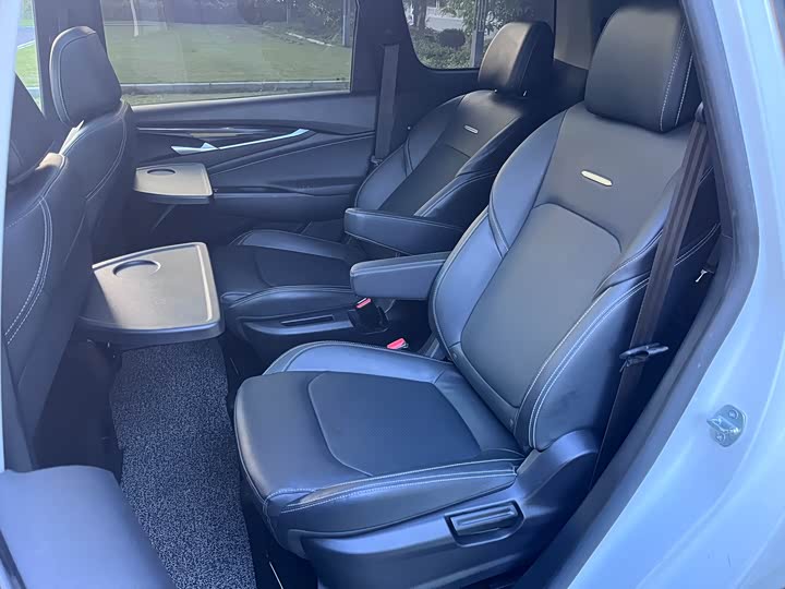 Фото 13 - Maxus G50