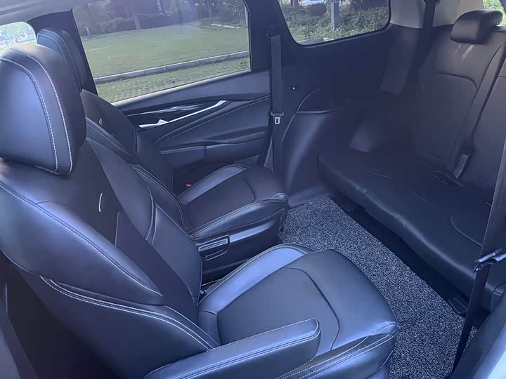 Фото 16 - Maxus G50