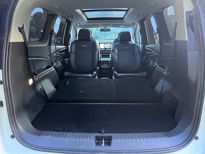 Фото 19 - Maxus G50