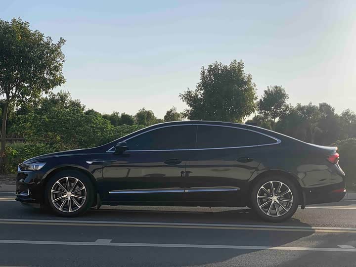 Фото 3 - Buick LaCrosse