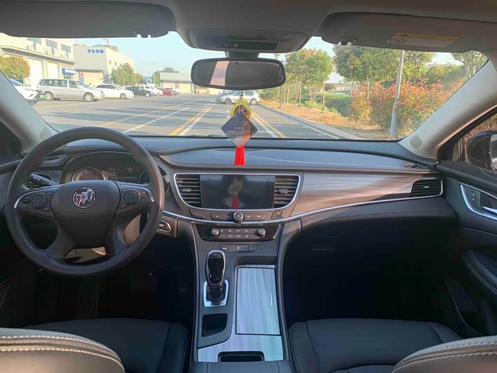 Фото 6 - Buick LaCrosse