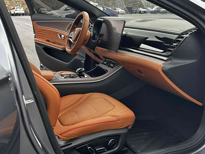 Фото 10 - BYD Han