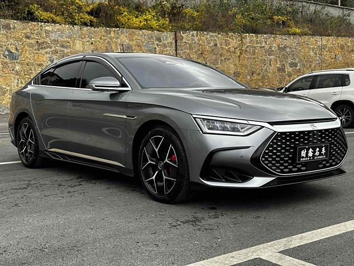 Фото 3 - BYD Han