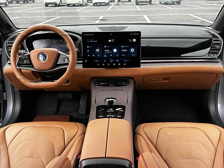 Фото 6 - BYD Han