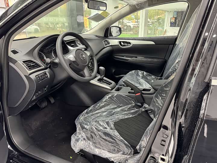 Фото 17 - Nissan Sylphy