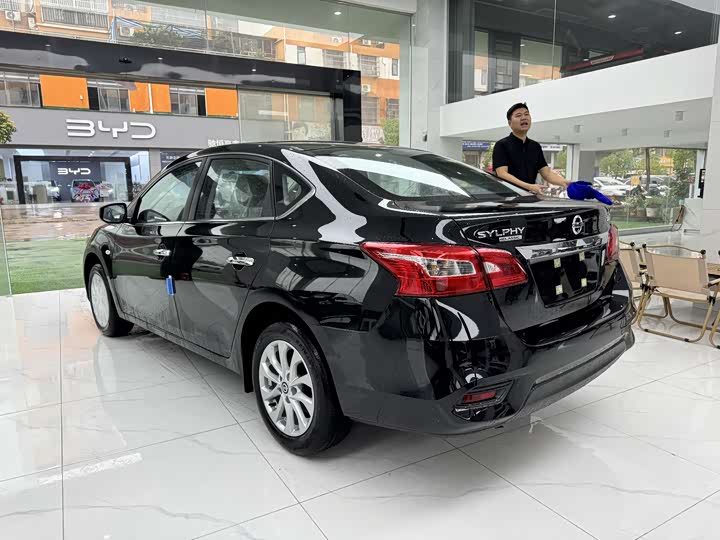Фото 7 - Nissan Sylphy