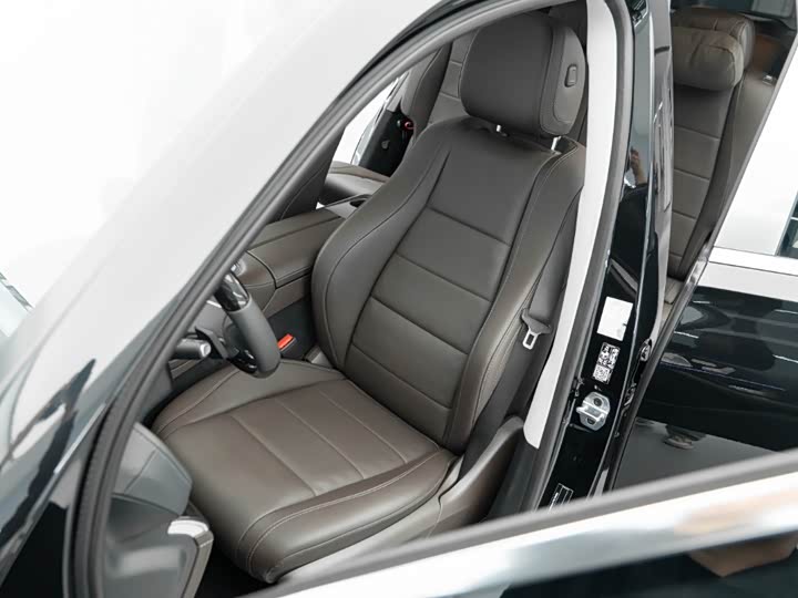 Фото 10 - Mercedes-Benz GLS-Class