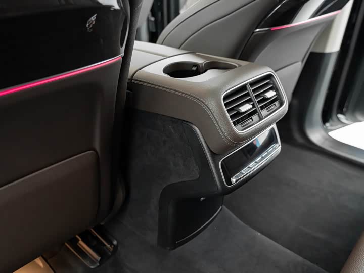 Фото 12 - Mercedes-Benz GLS-Class