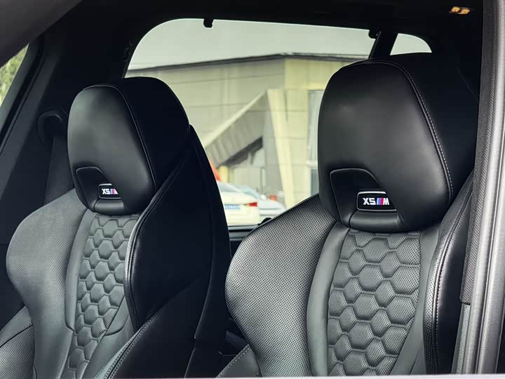 Фото 11 - BMW X5 M