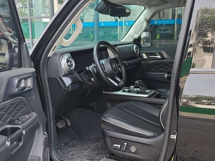 Фото 9 - Tank 300