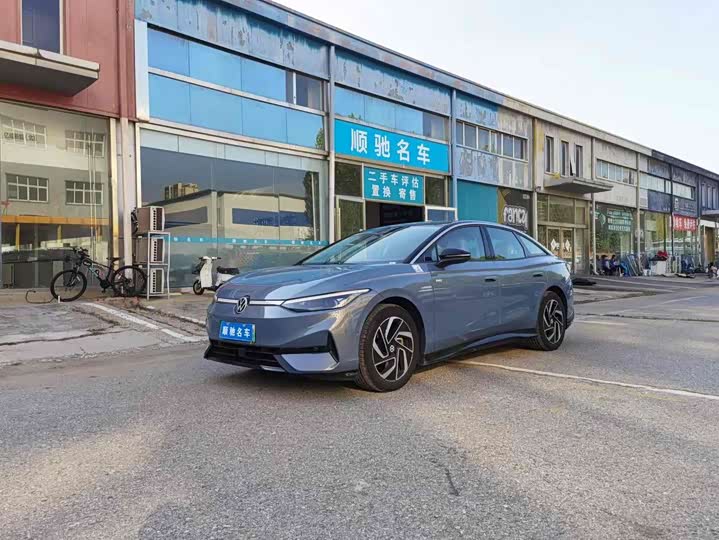 Фото 1 - Volkswagen ID.7 Vizzion