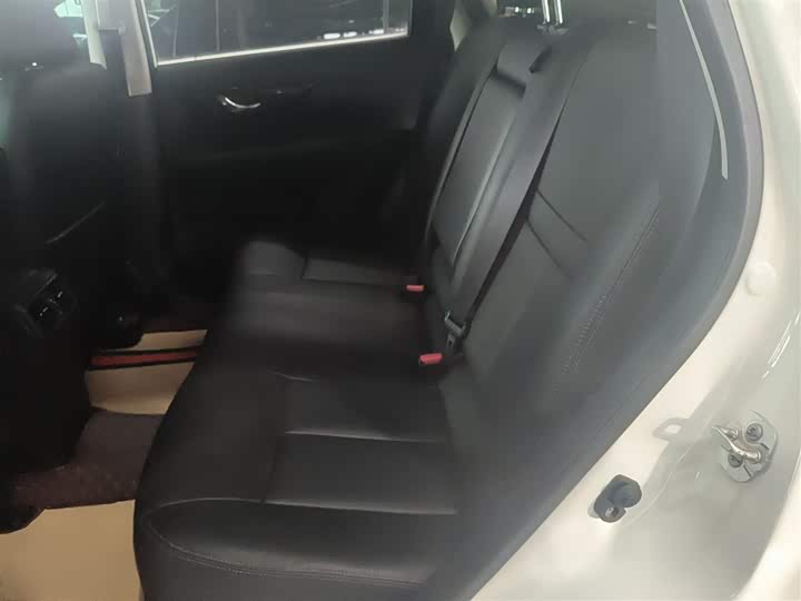 Фото 17 - Nissan X-Trail