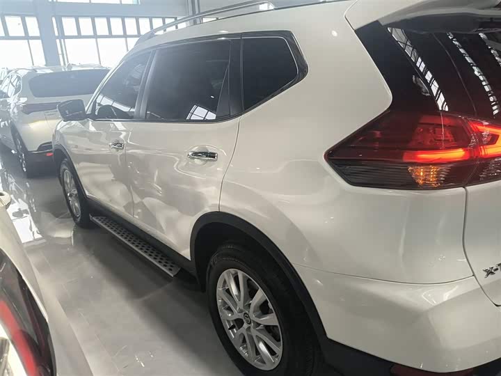 Фото 5 - Nissan X-Trail