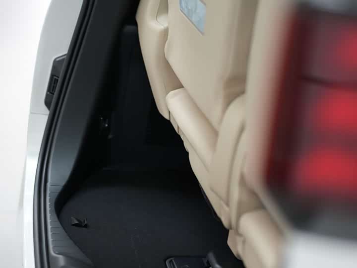 Фото 12 - Toyota Alphard