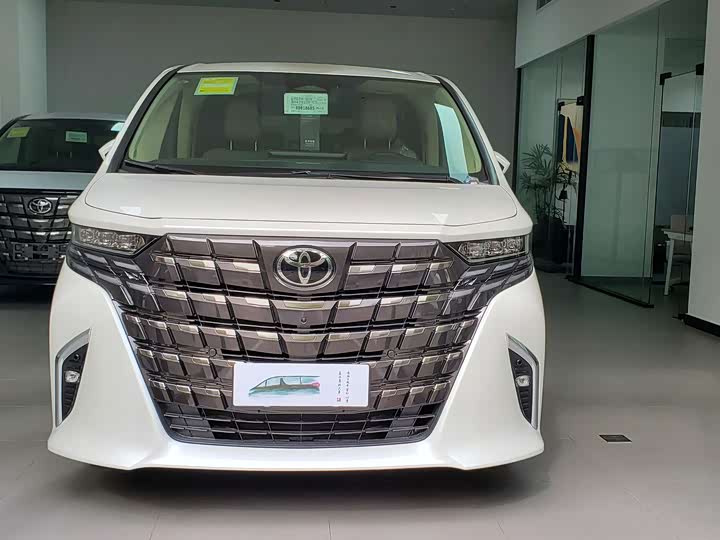 Фото 2 - Toyota Alphard