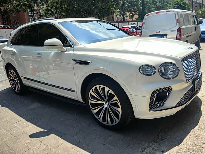 Фото 3 - Bentley Bentayga