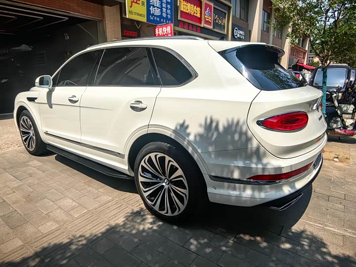 Фото 4 - Bentley Bentayga
