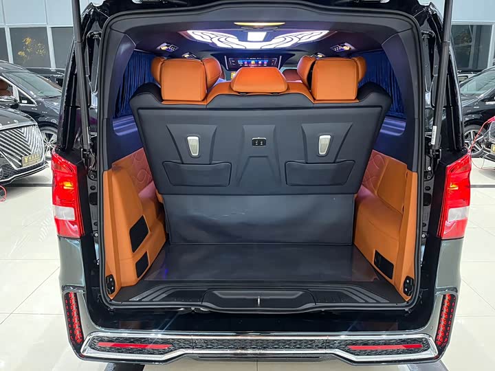 Фото 17 - Mercedes-Benz Vito