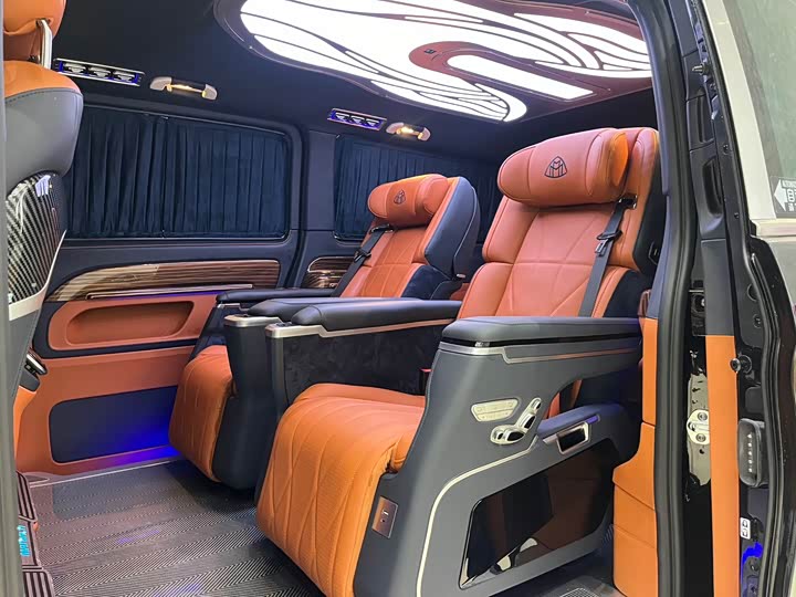 Фото 7 - Mercedes-Benz Vito