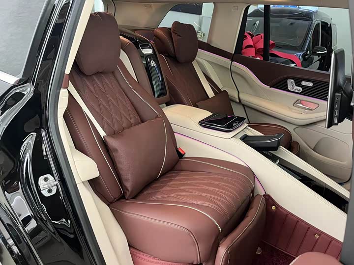 Фото 10 - Mercedes-Benz GLS-Class